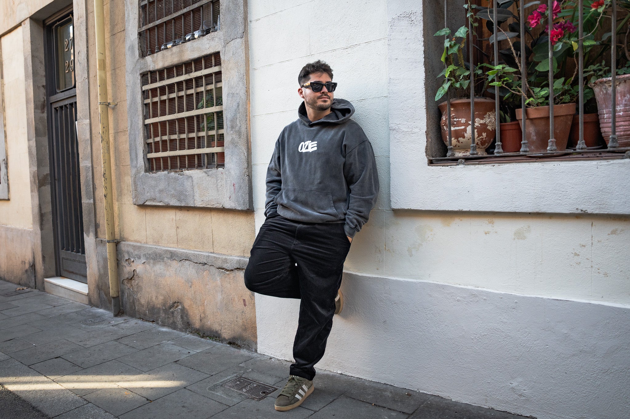 Basic Oversized Hoodie - Washed Black